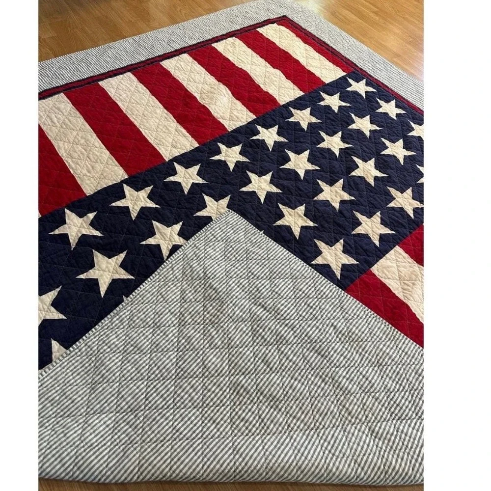 VTG Tommy Hilfiger American Flag Quilt Reversible Star Stripe Twin/Full Sz 68x88